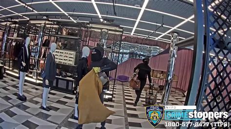 gucci sloane street robbery|gun robbery nyc.